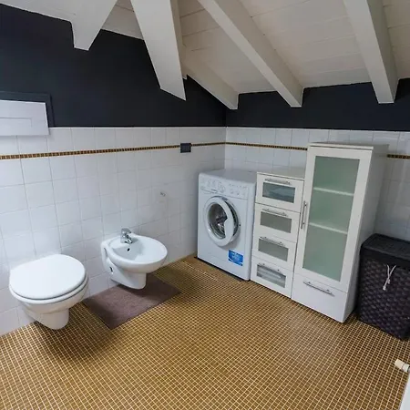 דירה Elegante Mansarda Vicino Al Centro ברשה
